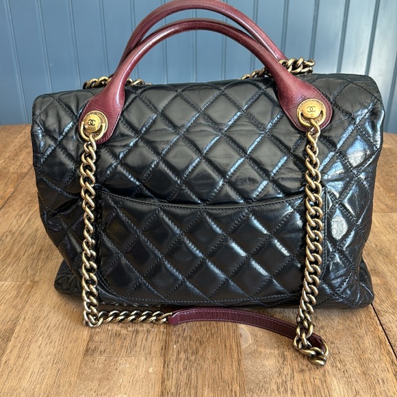 Authentic CHANEL top handle bag! Hard to find!! - Picture 4 of 9